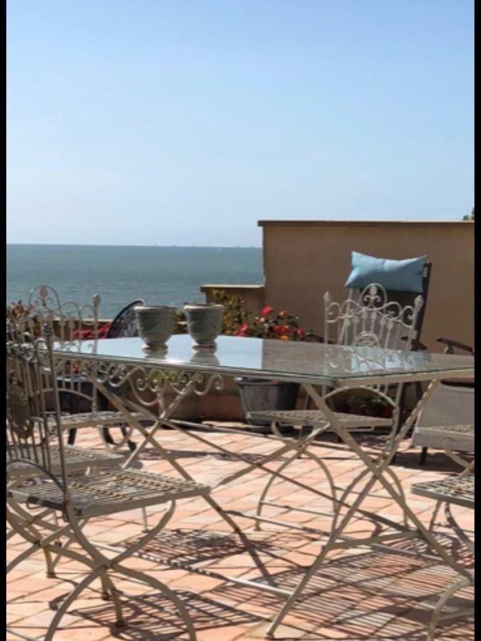 Appartement Terrasse Face Mer วิลเลอร์วิลล์ ภายนอก รูปภาพ